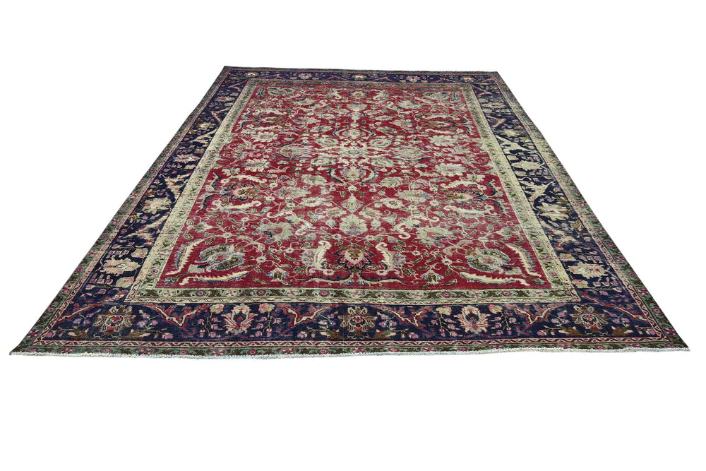 red Oversized rug 9' 4" x 12' 4"