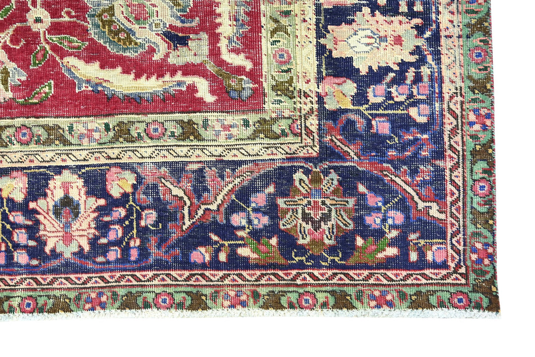 red Oversized rug 9' 4" x 12' 4"