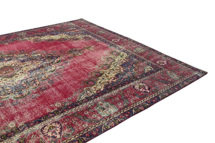 red Oversized rug 9' 7" x 12' 5"