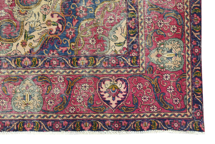 red Oversized rug 9' 7" x 12' 5"