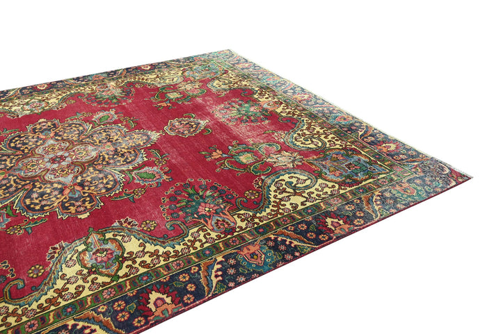 red Oversized rug 9' 0" x 11' 9"
