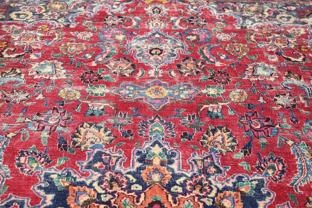 red Oversized rug 9' 8" x 13' 1"