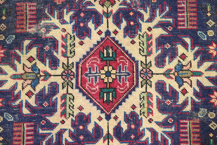 red Oversized rug 9' 5" x 12' 3"