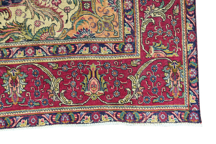 red Oversized rug 9' 7" x 11' 8"