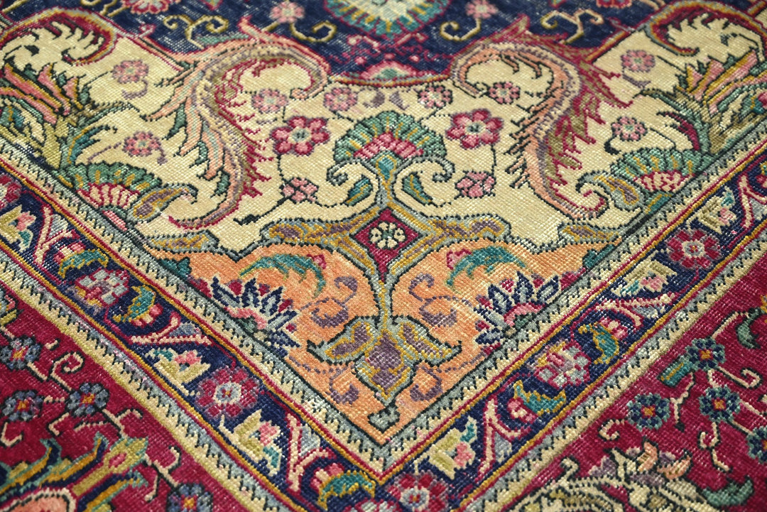 red Oversized rug 9' 7" x 11' 8"