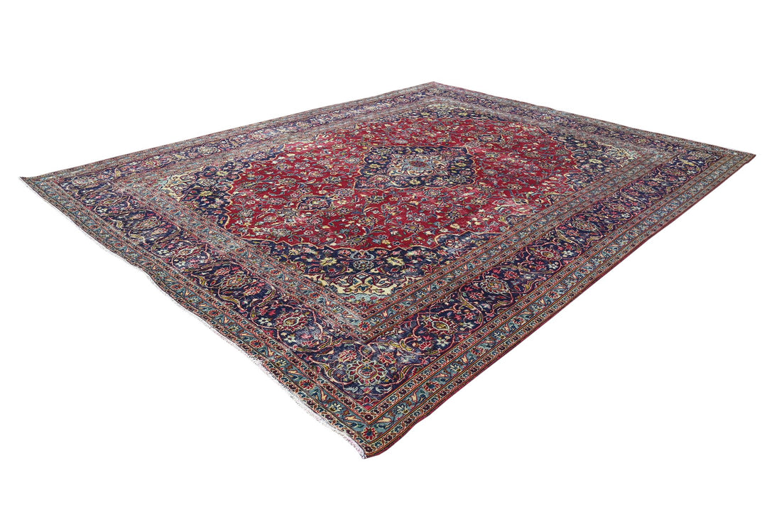 red Oversized rug 9' 9" x 12' 3"