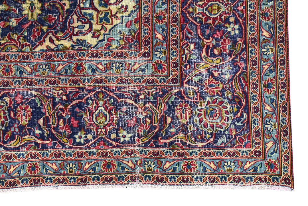 red Oversized rug 9' 9" x 12' 3"
