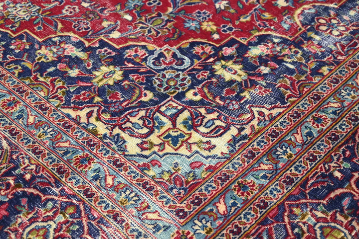 red Oversized rug 9' 9" x 12' 3"