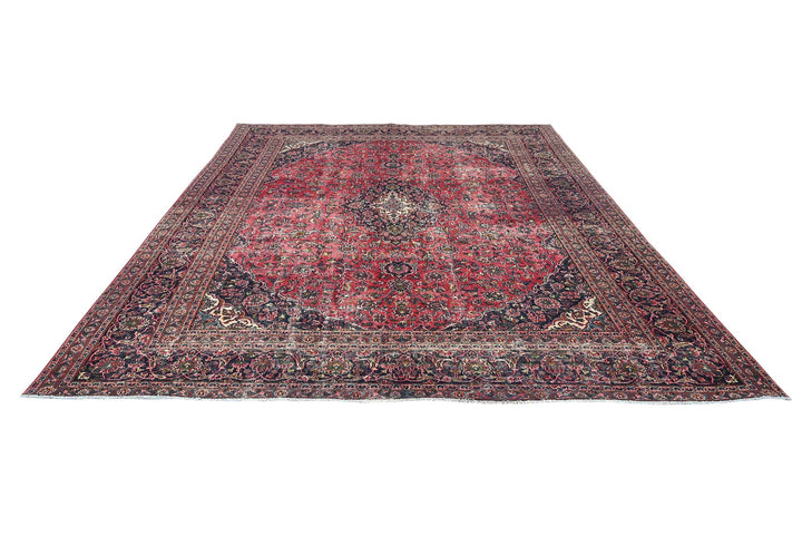 red Oversized rug 9' 8" x 12' 7"