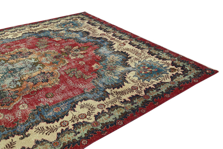 red Oversized rug 9' 1" x 12' 6"