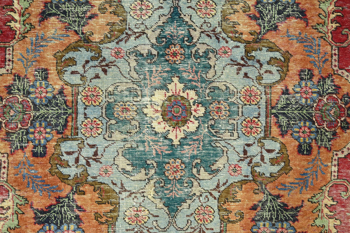red Oversized rug 9' 1" x 12' 6"