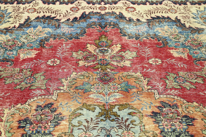 red Oversized rug 9' 1" x 12' 6"