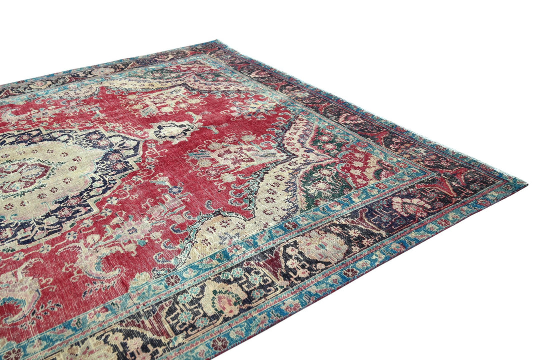 red Oversized rug 9' 4" x 12' 5"