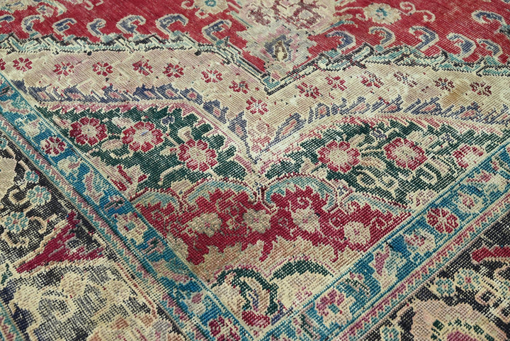 red Oversized rug 9' 4" x 12' 5"