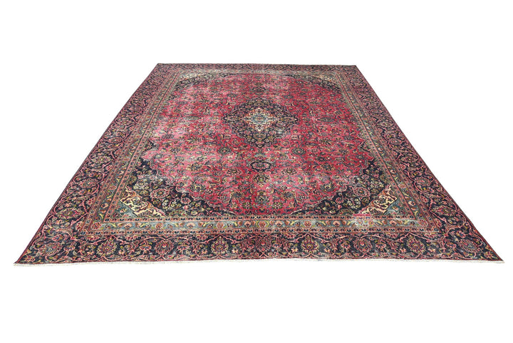red Oversized rug 8' 6" x 11' 2"