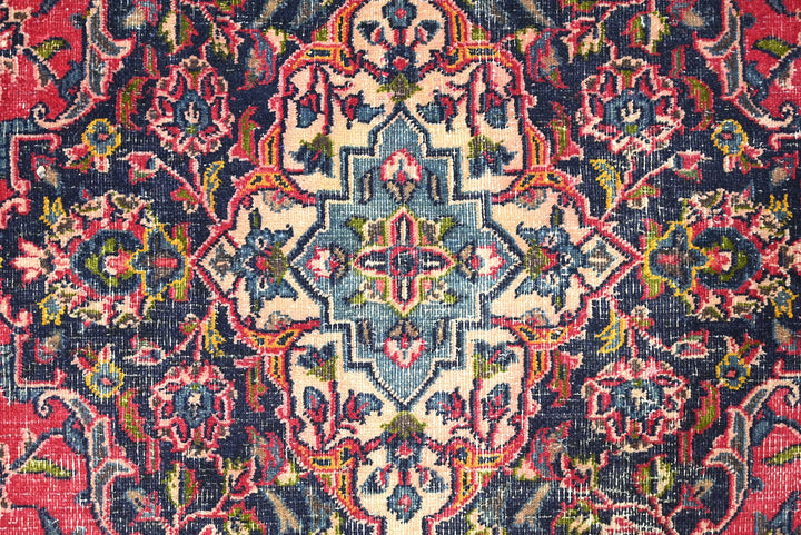 red Oversized rug 8' 6" x 11' 2"