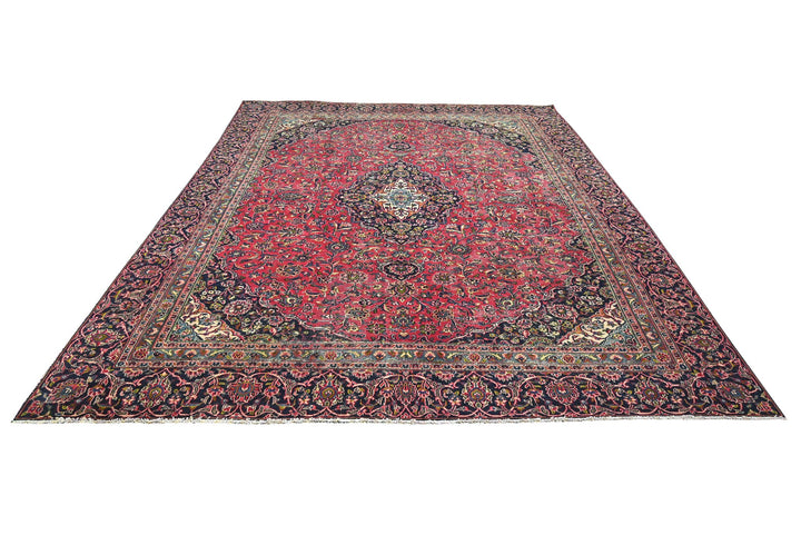 red Oversized rug 8' 6" x 11' 2"