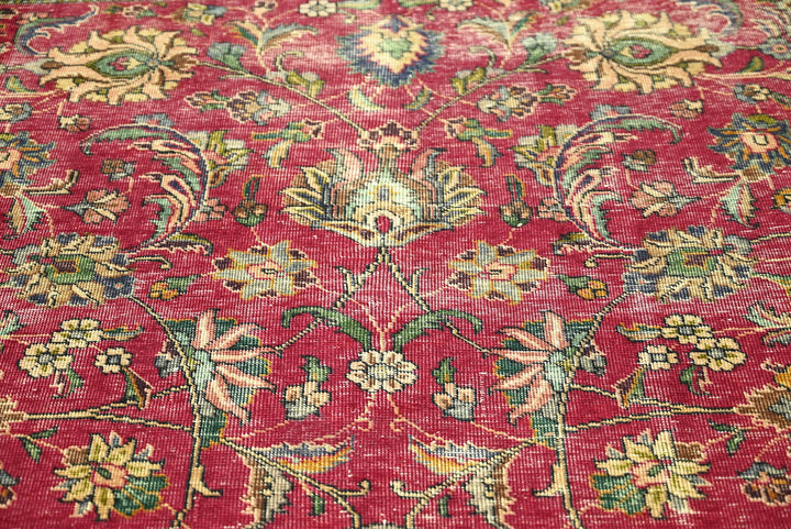 red Oversized rug 9' 9" x 12' 4"