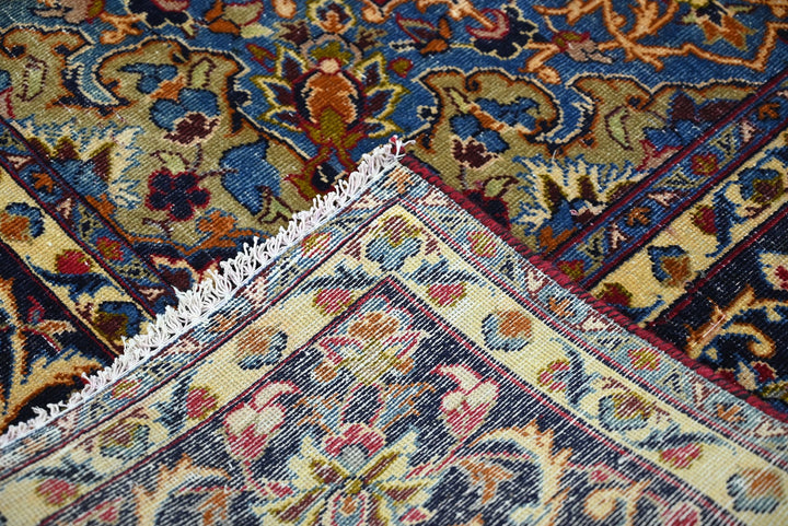 red Oversized rug 9' 3" x 12' 5"