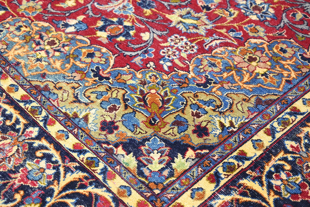 red Oversized rug 9' 3" x 12' 5"