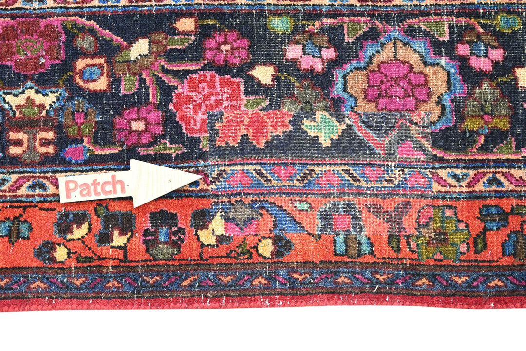 red Oversized rug 9' 10" x 13' 3"