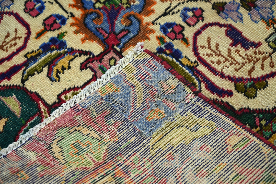 red Oversized rug 9' 4" x 11' 4"