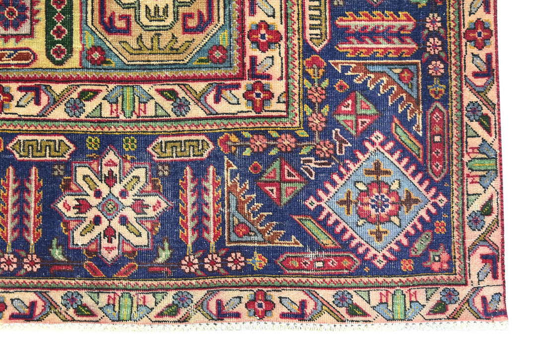 red Oversized rug 9' 8" x 12' 6"