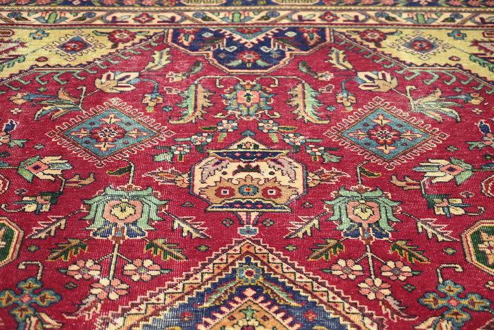 red Oversized rug 9' 8" x 12' 6"