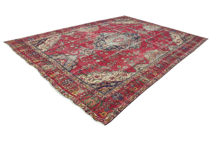 red Oversized rug 9' 4" x 12' 3"