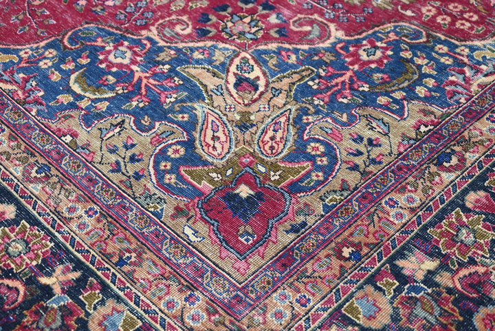 red Oversized rug 9' 0" x 12' 5"