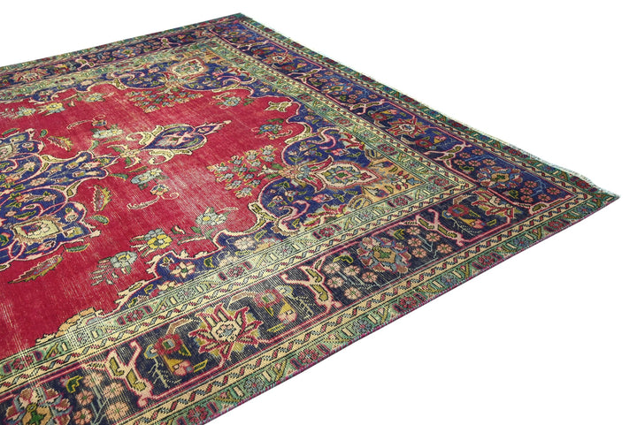 red Oversized rug 8' 4" x 11' 9"