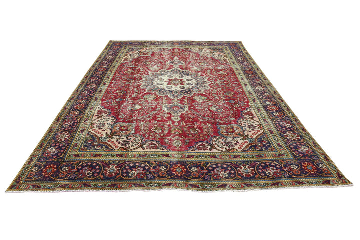 red Oversized rug 8' 2" x 11' 7"