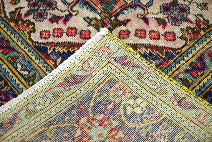 red Oversized rug 8' 2" x 11' 7"