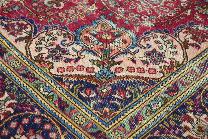 red Oversized rug 8' 2" x 11' 7"
