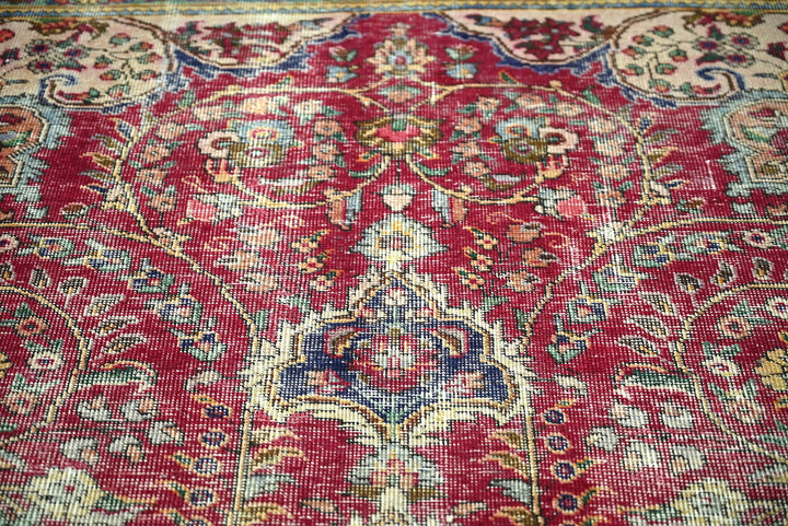 red Oversized rug 8' 2" x 11' 7"