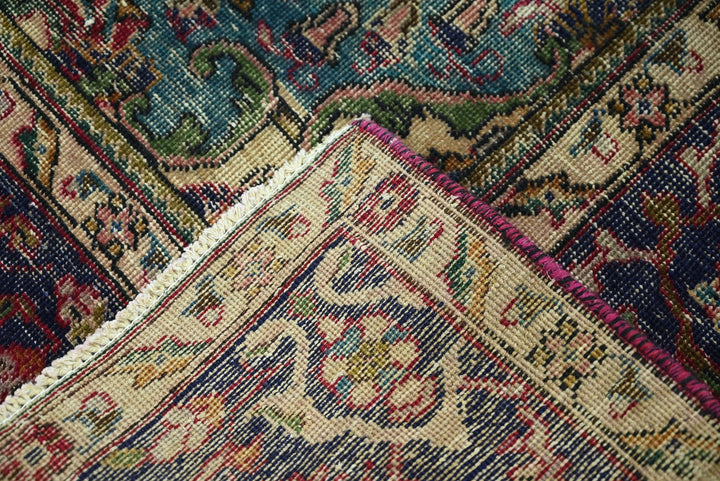 red Large rug 7' 5" x 10' 4"