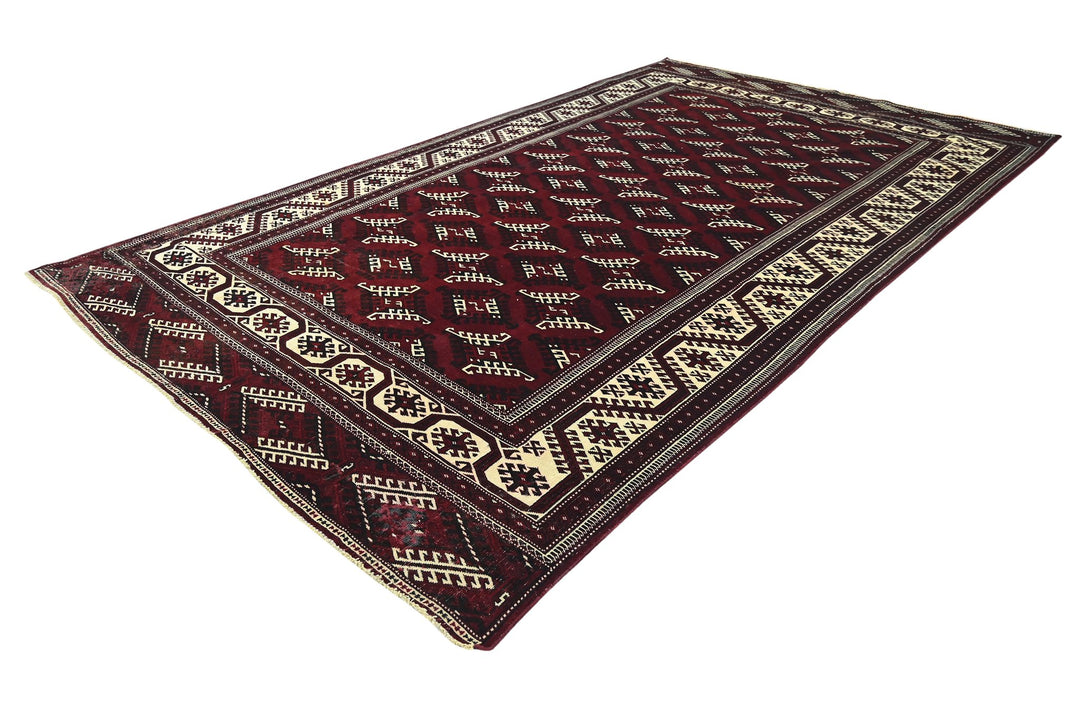 red Oversized rug 7' 1" x 12' 1"