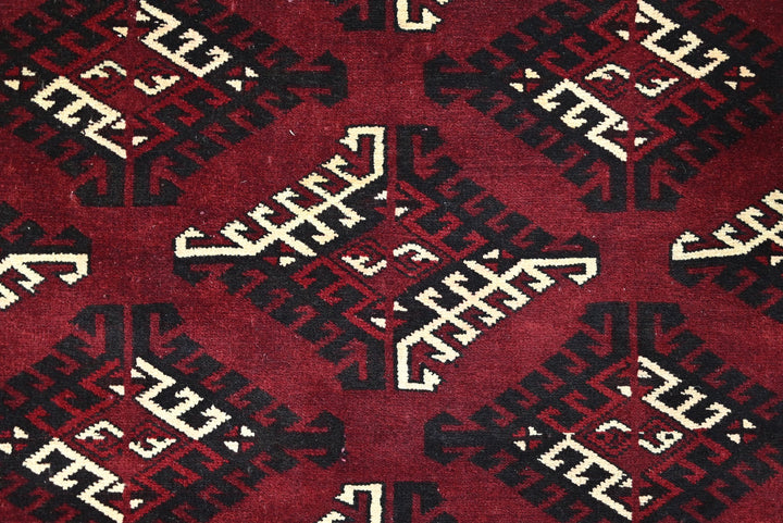red Oversized rug 7' 1" x 12' 1"