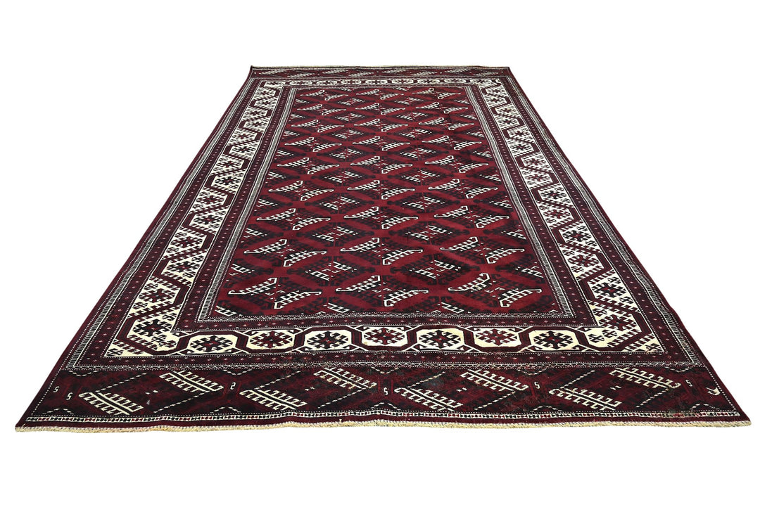 red Oversized rug 7' 1" x 12' 1"