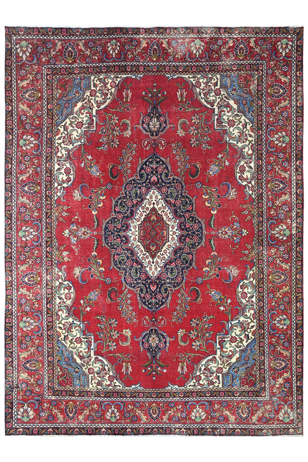 red Oversized rug 9' 7" x 13' 1"
