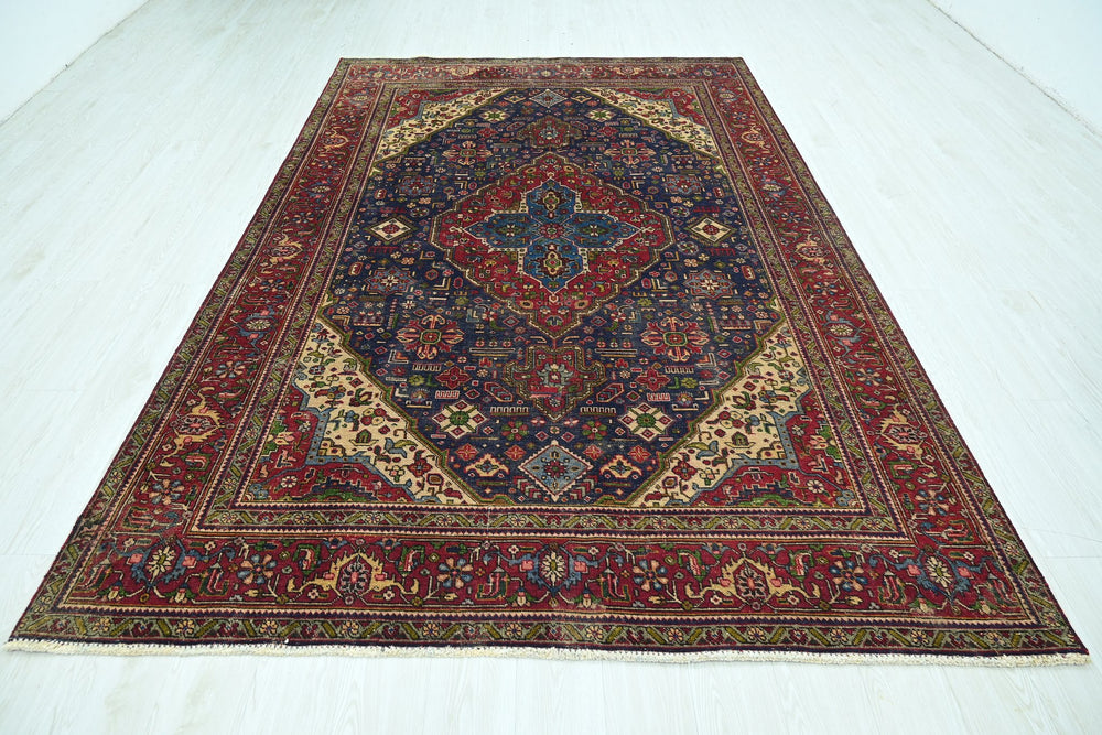 blue Large rug 6' 4" x 9' 7"