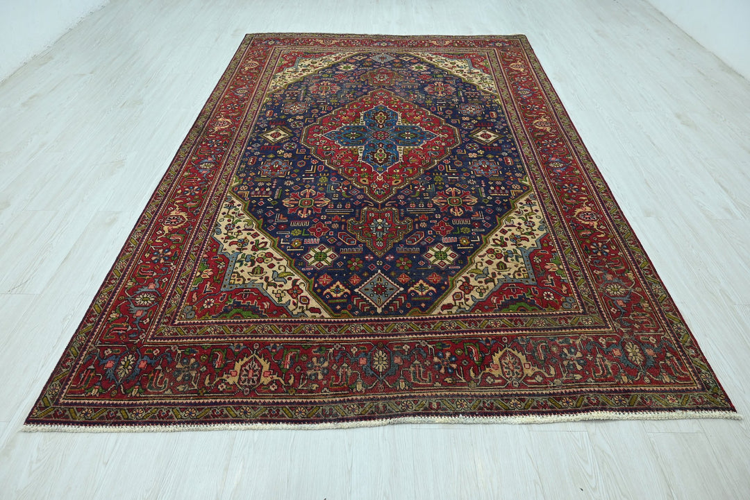 blue Large rug 6' 4" x 9' 7"