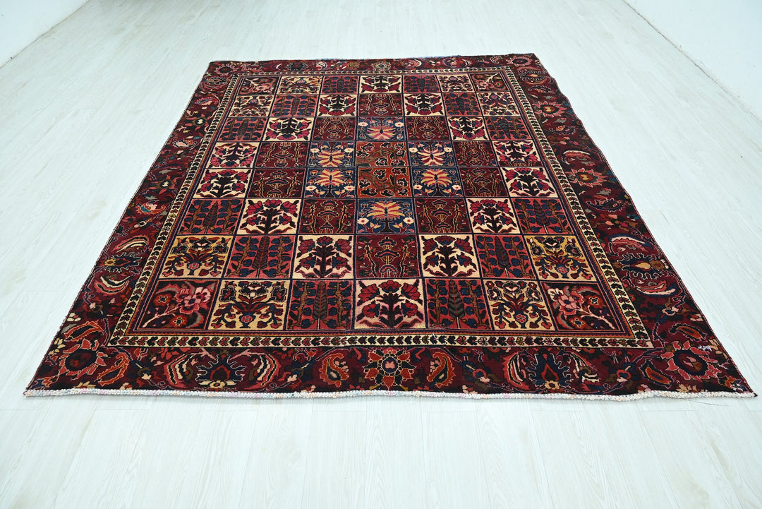 red Large rug 6' 11" x 8' 0"