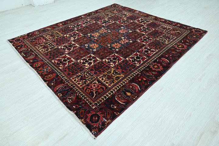 red Large rug 6' 11" x 8' 0"