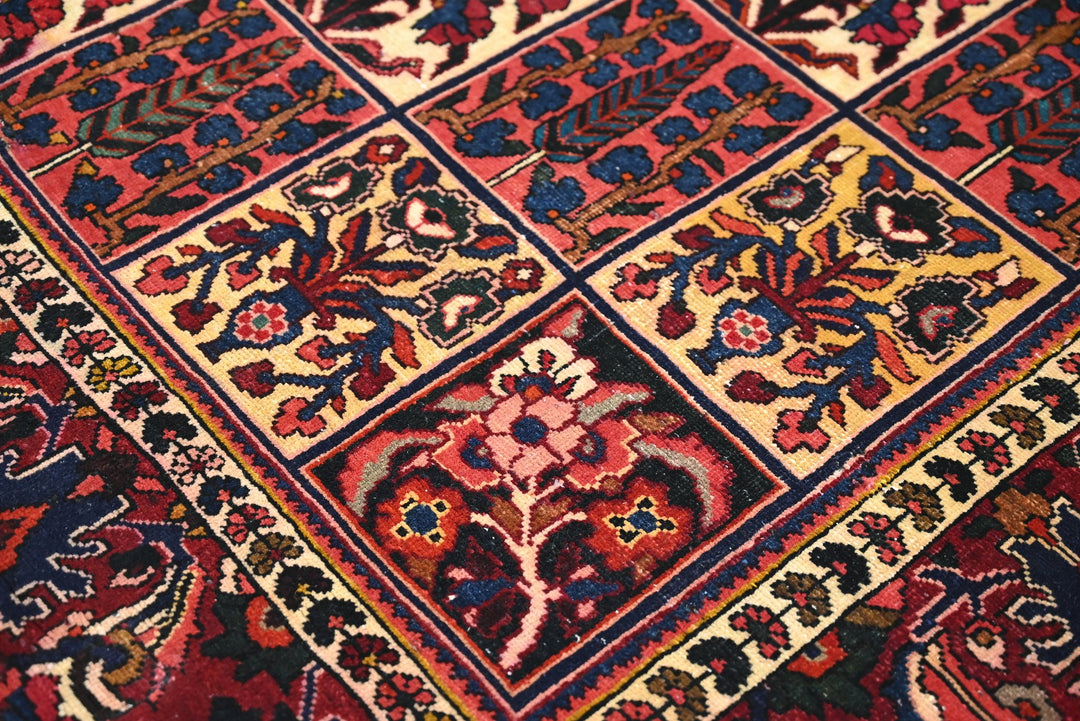 red Large rug 6' 11" x 8' 0"