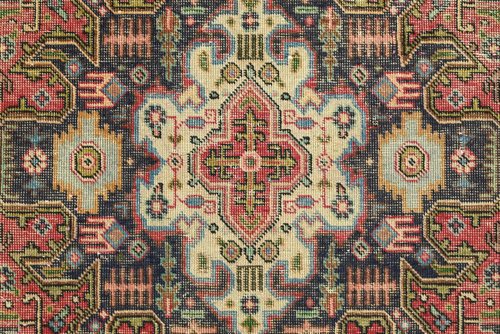 Medium rug 6' 4" x 9' 3"