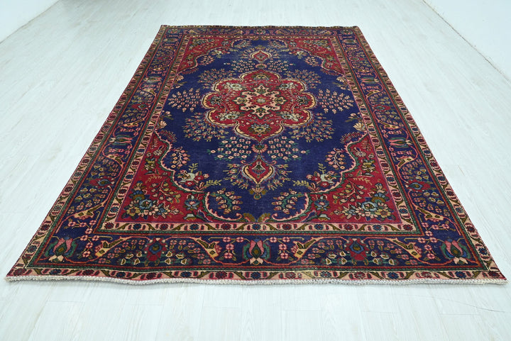 blue Large rug 6' 7" x 9' 8"