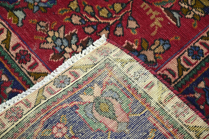 blue Large rug 6' 7" x 9' 8"