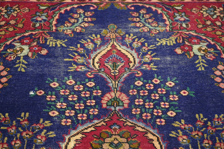 blue Large rug 6' 7" x 9' 8"