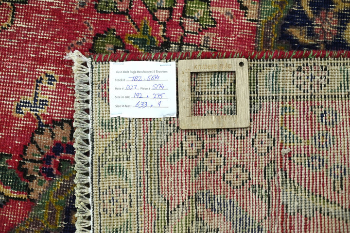 red Medium rug 6' 4" x 9' 0"